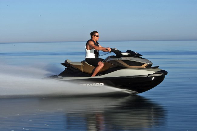 Aquabike: jet ski'de yarış