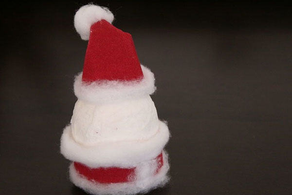 Yeni Yıl 2017 için kendi elleriyle Büyükbabam Frost - doğaçlama malzemeler, plastik şişeler, bardaklar, fotoğraflar ve videolardan adım adım ana sınıflar