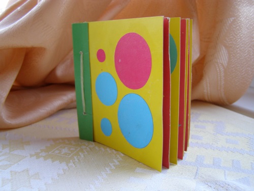 Parlak ve bilişsel kitap-bebek