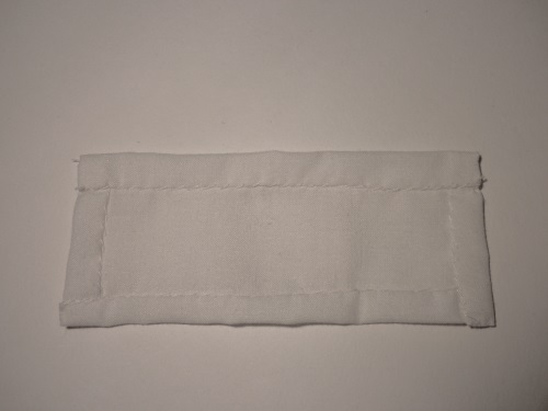 Oyuncak bebeği Travnitsa'yı korur