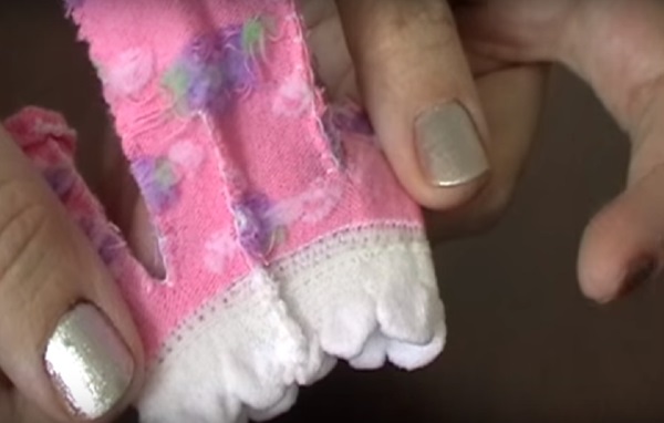 Bebek elbiselerini kendi ellerinizle nasıl dikebilirsiniz?