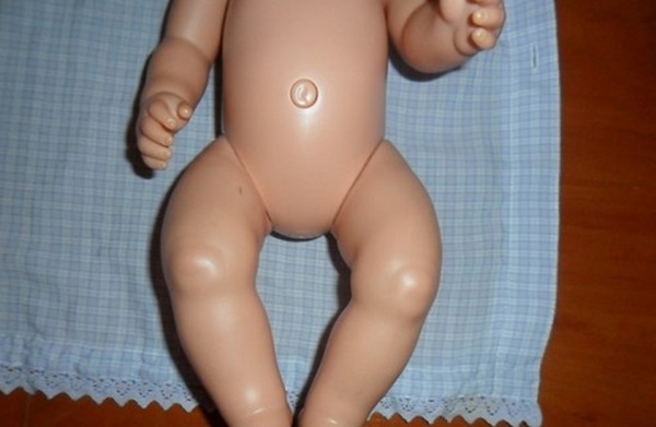 Bebek elbiselerini kendi ellerinizle nasıl dikebilirsiniz?