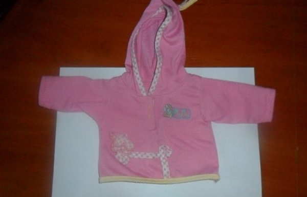 Bebek elbiselerini kendi ellerinizle nasıl dikebilirsiniz?