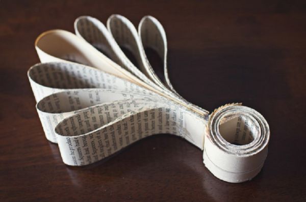 2017 Yeni Yılı için kendi elleriyle kağıtlarla güzel çizgiler - aşamalı diyagramlar ve fotoğraflar. Origami tekniğinde büyük kar taneleri çocukları için master dersleri