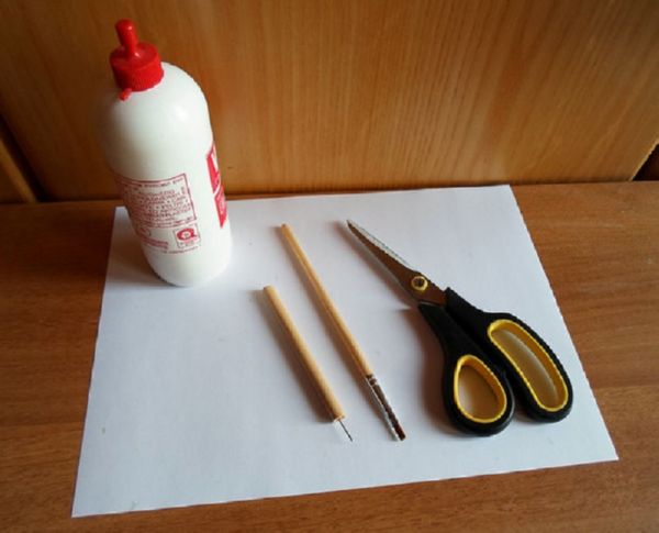 2017 Yeni Yılı için kendi elleriyle kağıtlarla güzel çizgiler - aşamalı diyagramlar ve fotoğraflar. Origami tekniğinde büyük kar taneleri çocukları için master dersleri