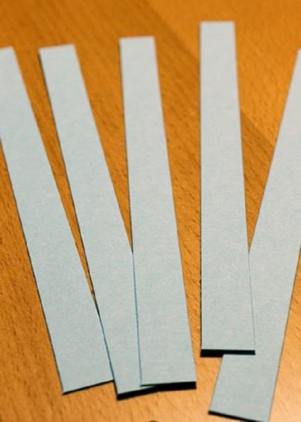 2017 Yeni Yılı için kendi elleriyle kağıtlarla güzel çizgiler - aşamalı diyagramlar ve fotoğraflar. Origami tekniğinde büyük kar taneleri çocukları için master dersleri