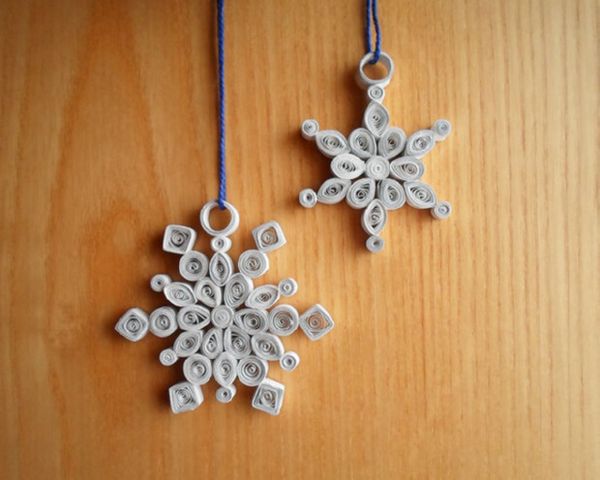 2017 Yeni Yılı için kendi elleriyle kağıtlarla güzel çizgiler - aşamalı diyagramlar ve fotoğraflar. Origami tekniğinde büyük kar taneleri çocukları için master dersleri