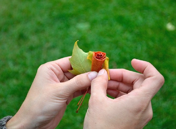 Yapraklarından El Sanatları, "Sonbahar" öğrencileri için kendi elleriyle