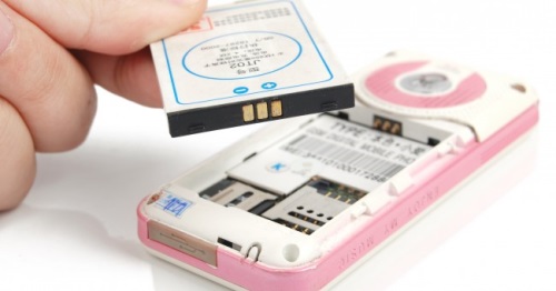 Telefonu şarj etmeden şarj etmek nasıl ve telefonu telefon olmadan şarj etmek? Yeni bir telefon şarjının sırları.