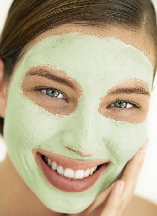 Çeşitli ev yüz maskeleri ve aloe saçları