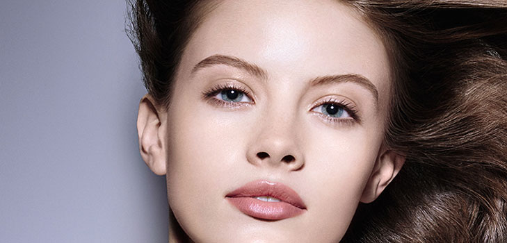 8 Mart'ta etkili makyaj: Chanel'in Sırları