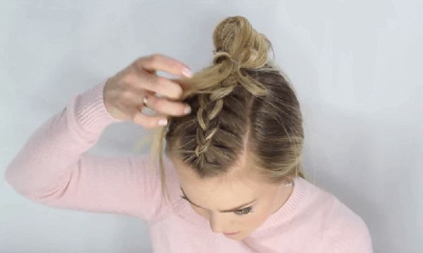 Kendi elleriyle Havai Fişek Yeni Yılı İçin Saç Türü - kısa, orta, uzun saçlar için moda fikirleri, fotoğraf