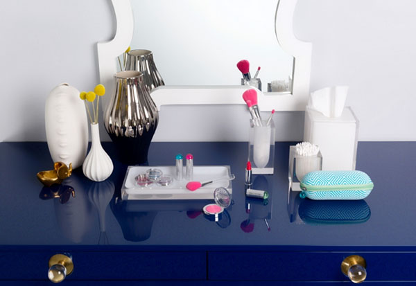 Rose, azure ve krem: Clinique + Jonathan Adler 2017 makyaj koleksiyonu