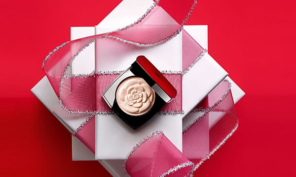 Muhteşem üçlü: Makyajı parlayan Chanel yenilikleri