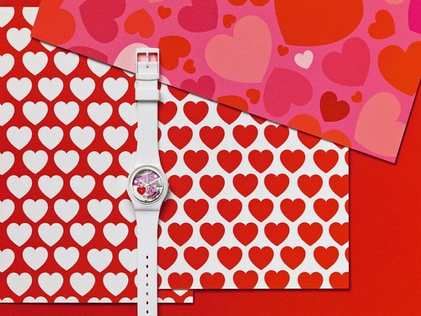 Daha fazla sevgi: İsviçre saat markası Swatch'dan bir sürpriz