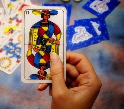 Tarot'un gelecek için kehanet edilmesi