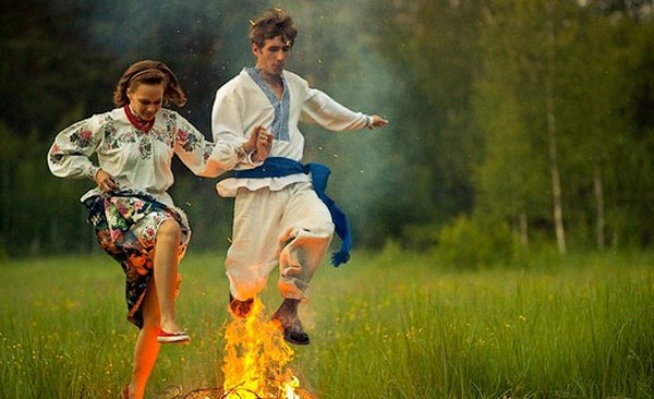 2016'da Ivan Kupala sayısı ne oldu? Tatil ile servet anlatımı, ritüeller, gelenekler arasında ne gibi bir ilişki var? Ivan Kupala'da ne yapılması gerektiği, tebrikler