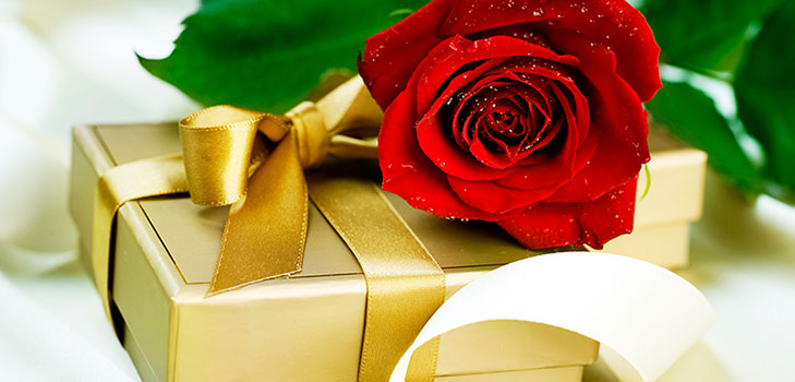 8 Mart için kendi ellerinizle orijinal hediye