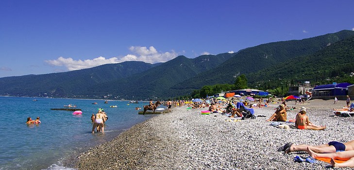 Temmuz 2016'da Abhazya nasıl Havaーム? Temmuz ayı boyunca Abhazya'daki hava ve su sıcaklığı üzerindeki hidrometeorolojik merkezin tahmini