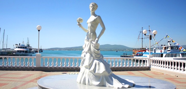 August 2016'da Gelendzhik hava nasıl olacak? Gelendzhik'te hava ve su sıcaklığı üzerine hidrometeorolojik merkezin Ağustos ayı için tahmini ve turistlerin incelemeleri