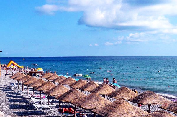 August 2016'da Gelendzhik hava nasıl olacak? Gelendzhik'te hava ve su sıcaklığı üzerine hidrometeorolojik merkezin Ağustos ayı için tahmini ve turistlerin incelemeleri