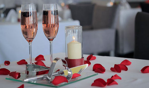 Tebrikler All Lovers'ın Günü'nde 2017'de ayette ve nesirde