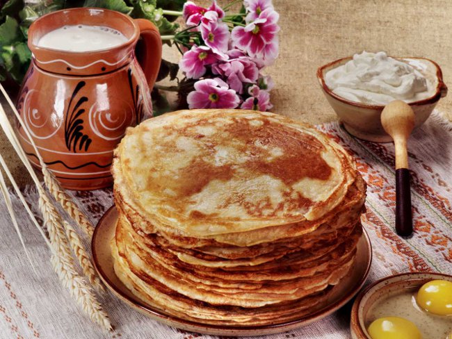 Maslenitsa 2012'yi Kutluyor