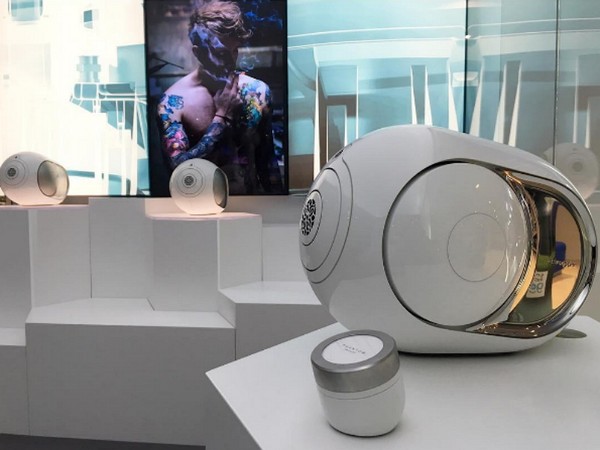 Devrim sesi: kablosuz hoparlör Devialet Gold Phantom