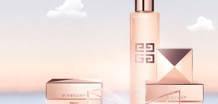 Güneş ışığı kırışıklara karşı: yaşlanmayı önleyici çizgi Givenchy L'Intemporel