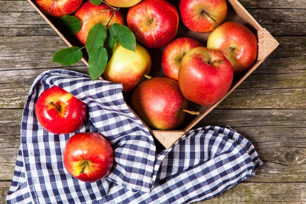 Apple Savior, SMS için tebrikler, kısa, komik. Tebrikler Apple Kurtarıcısı ile ayette ve nesir Apple Savior, SMS için tebrikler, kısa, komik. Tebrikler Apple Kurtarıcısı ile ayette ve nesir
