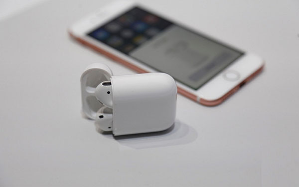 Sınırsız Ses: Apple AirPods Kablosuz Kulaklıklar