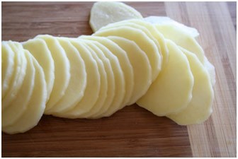 eşit dilimlenmiş patates patates kestik