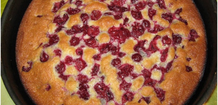 kirazlarla pasta