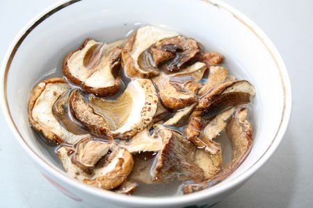 Kurutulmuş mantardan çorba tarifi, yararlı özellikleri