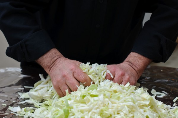 Kış için lahana tarifi: lezzetli salatalar, sirke olmayan kütükler, aspirin, sterilizasyonsuz