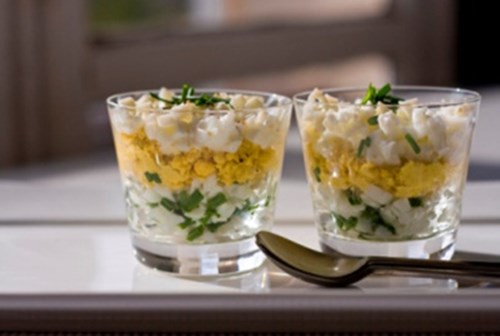 Dukan tarzında mimosa salatası