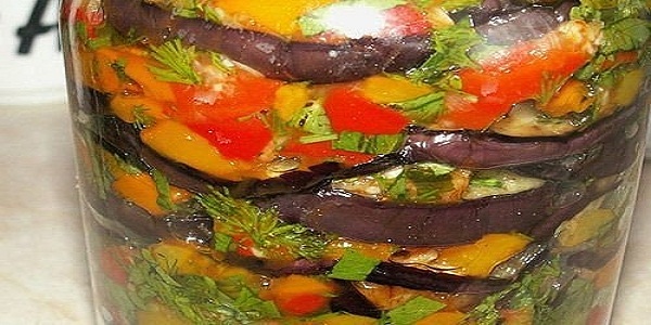 Kış için patlıcan salatası