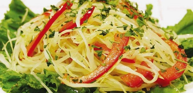 Kış için lahana salatası