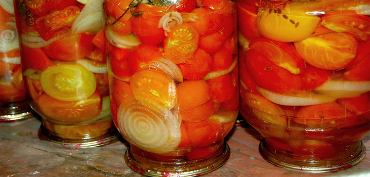 Kış için domates salatası
