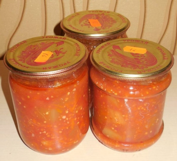 Kış için domates salatası
