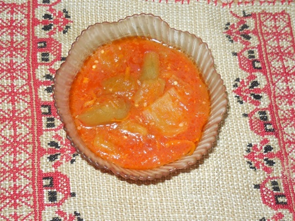 Kış için domates salatası