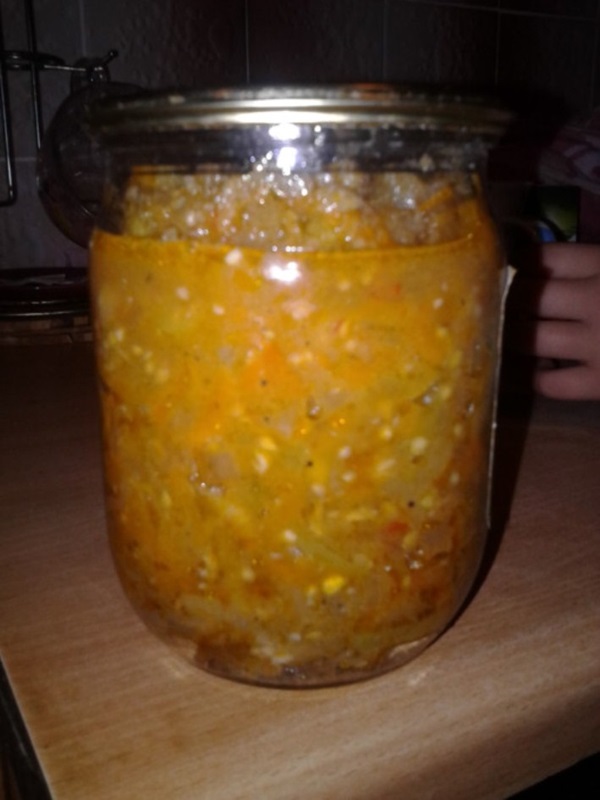 Kış için domates salatası