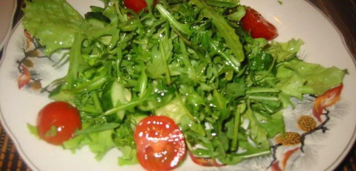 Rucola Salatası: orijinal tarifler
