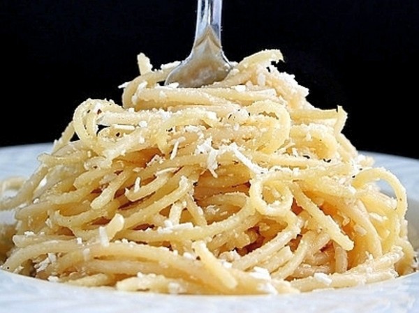 Peynirli spagetti