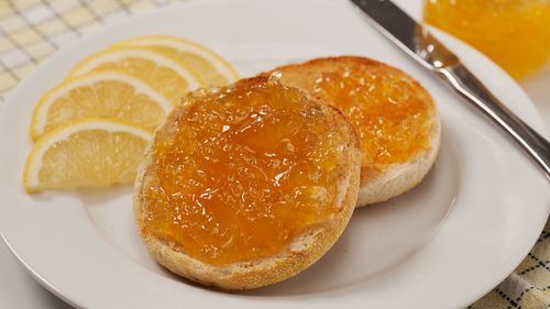Likörlü limon reçeli