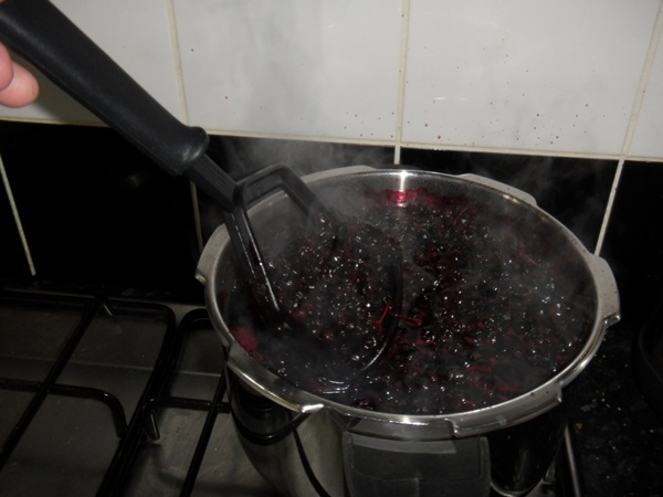 Kuru üzümden lezzetli jöle - tarifleri