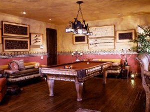 Bilardo salonu: iç dekorasyon Bilardo salonu: iç dekorasyon